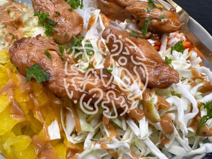 Summer Roll Bowl mit Erdnuss-Sauce